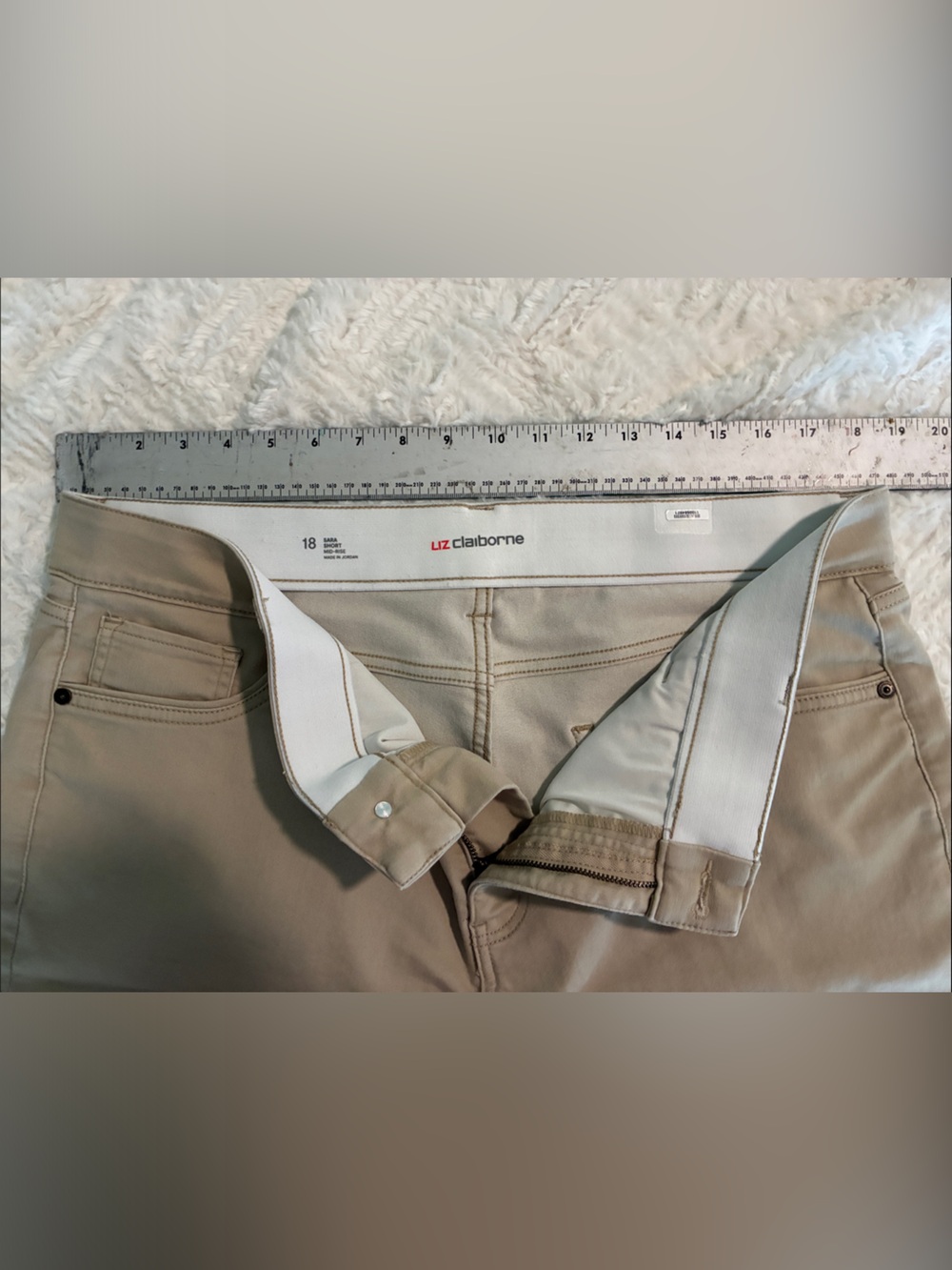 Liz Claiborne Beige/Tan Women's Chinos - Straight Fit